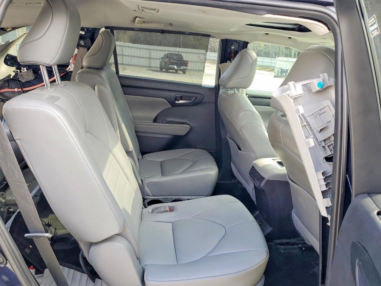 2021 TOYOTA HIGHLANDER