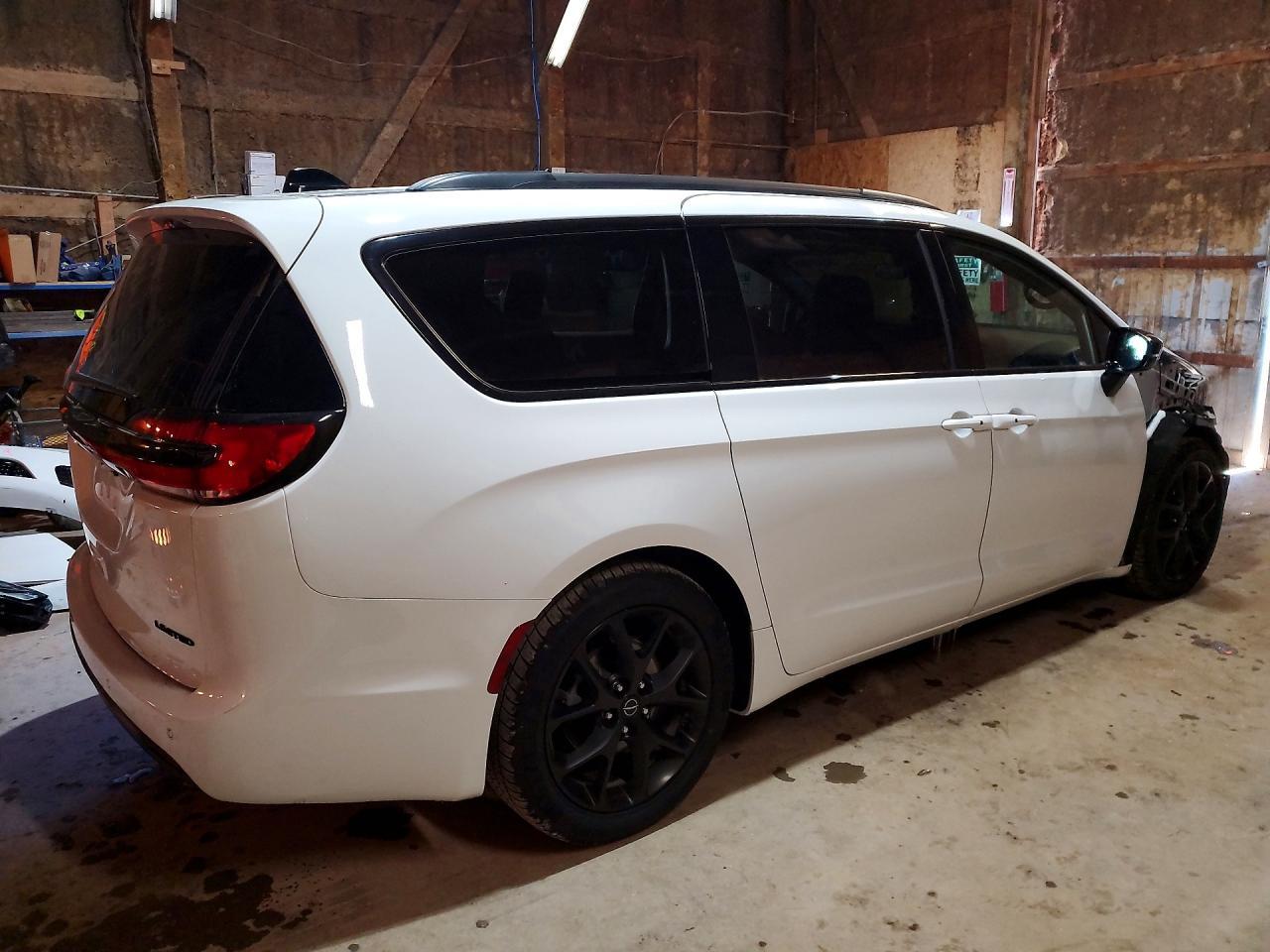 2025 CHRYSLER Pacifica