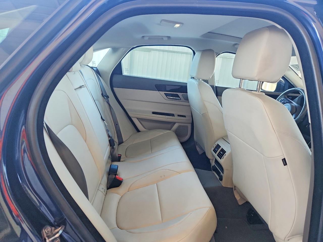 2018 JAGUAR XF