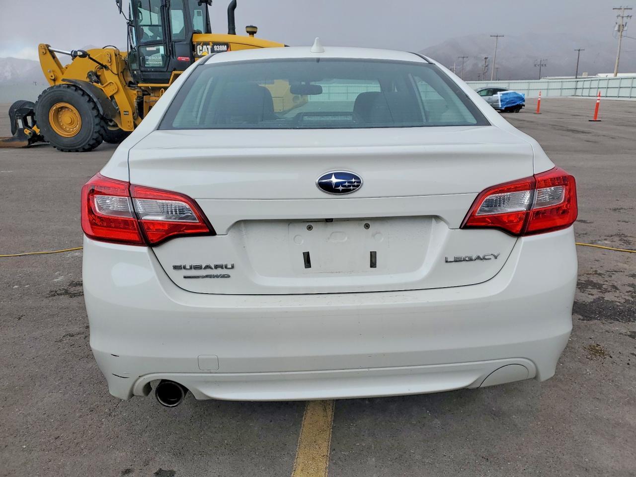 2016 SUBARU Legacy