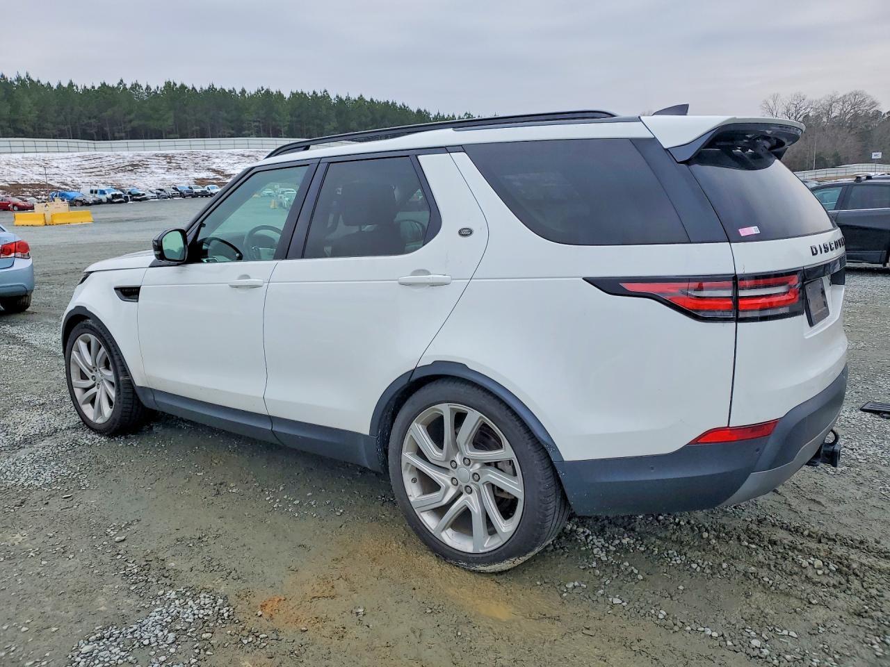 2018 LAND ROVER Discovery