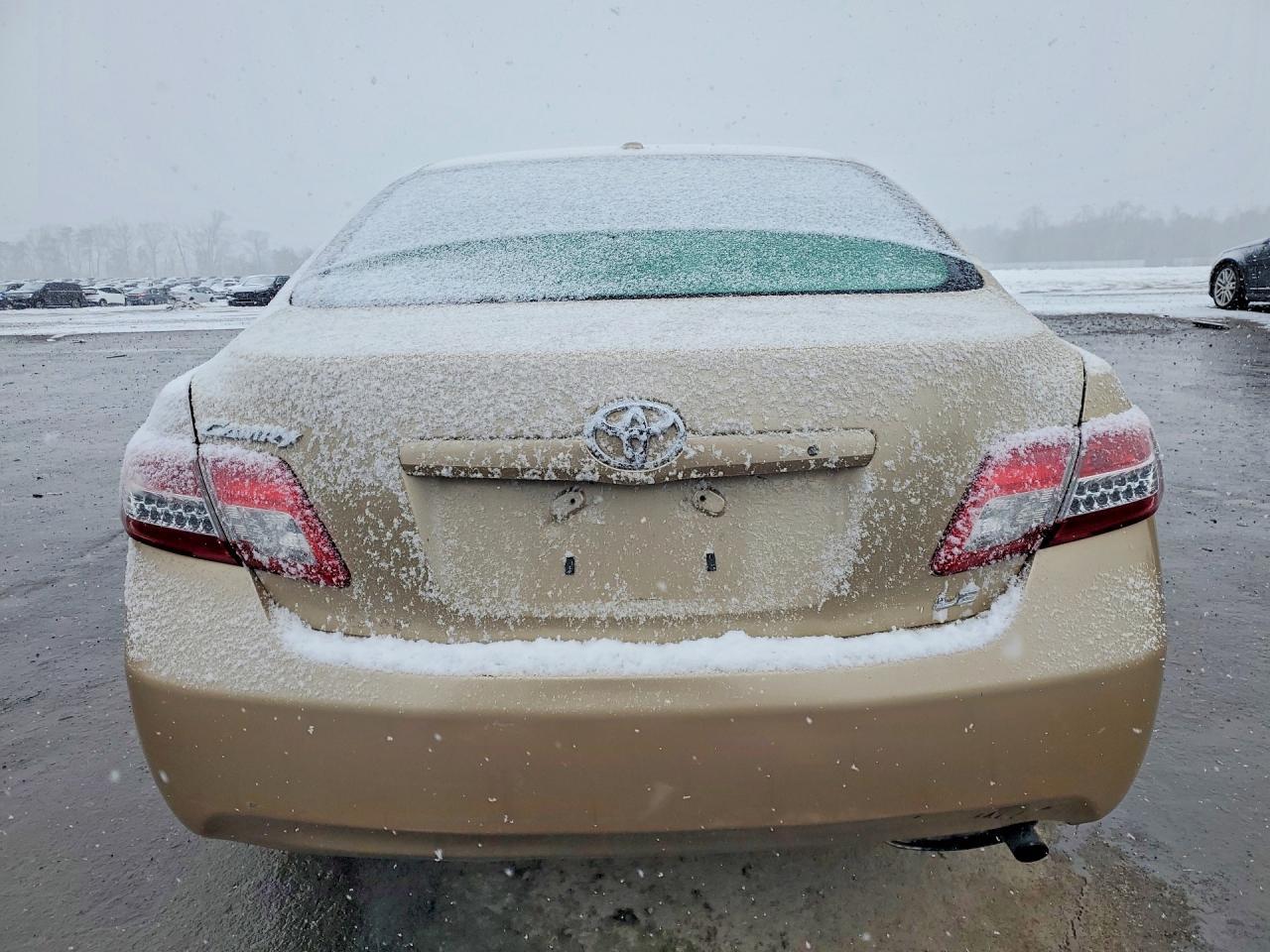 2010 TOYOTA CAMRY