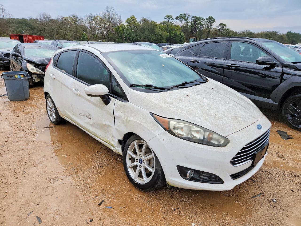 2017 FORD Fiesta