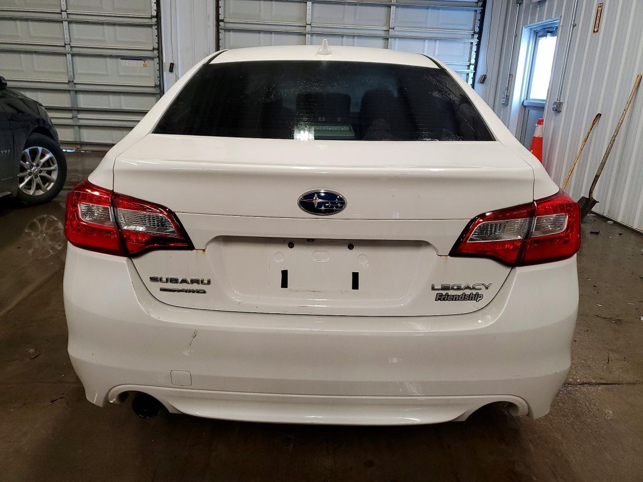 2016 SUBARU Legacy