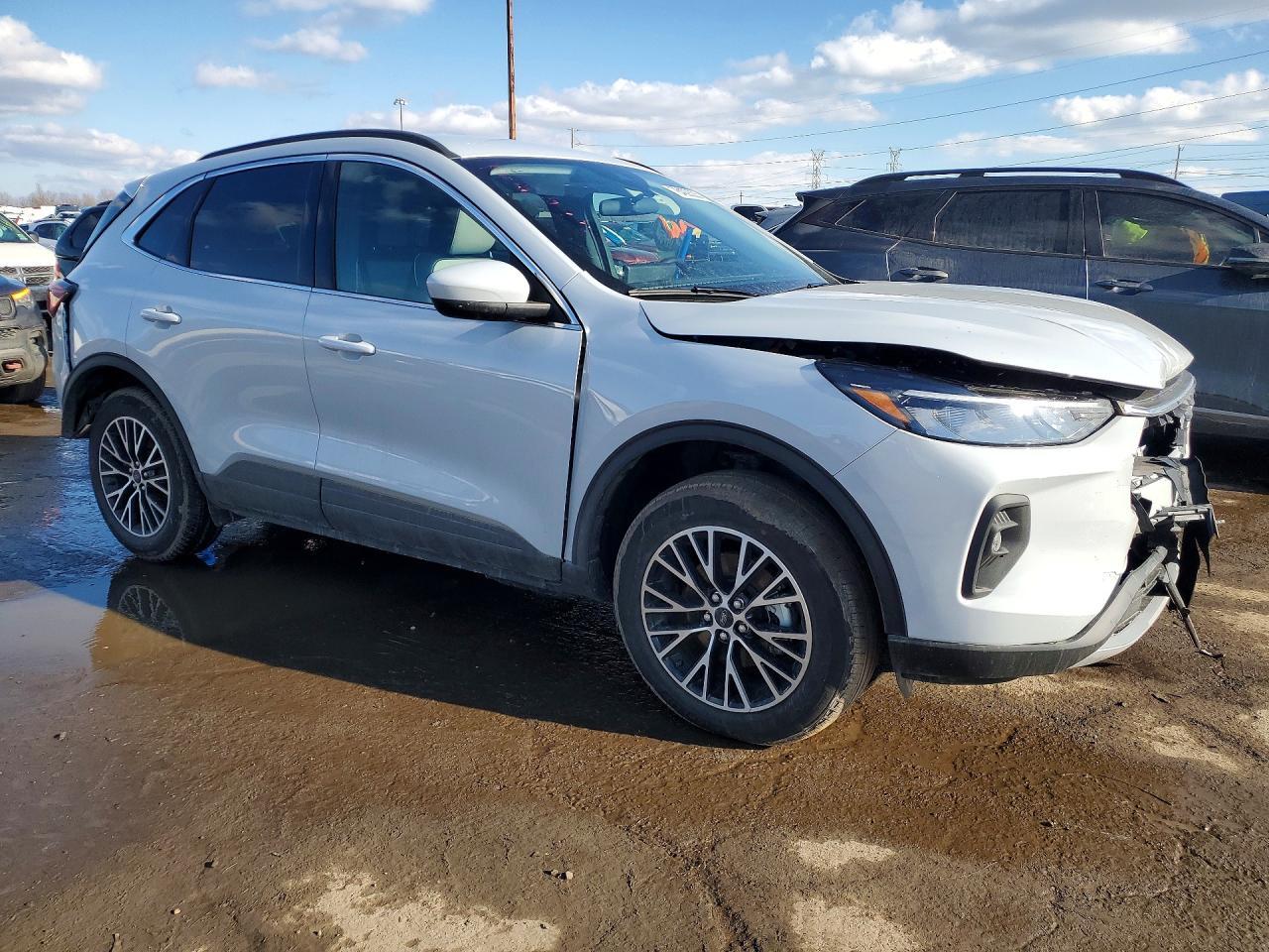 2026 FORD ESCAPE