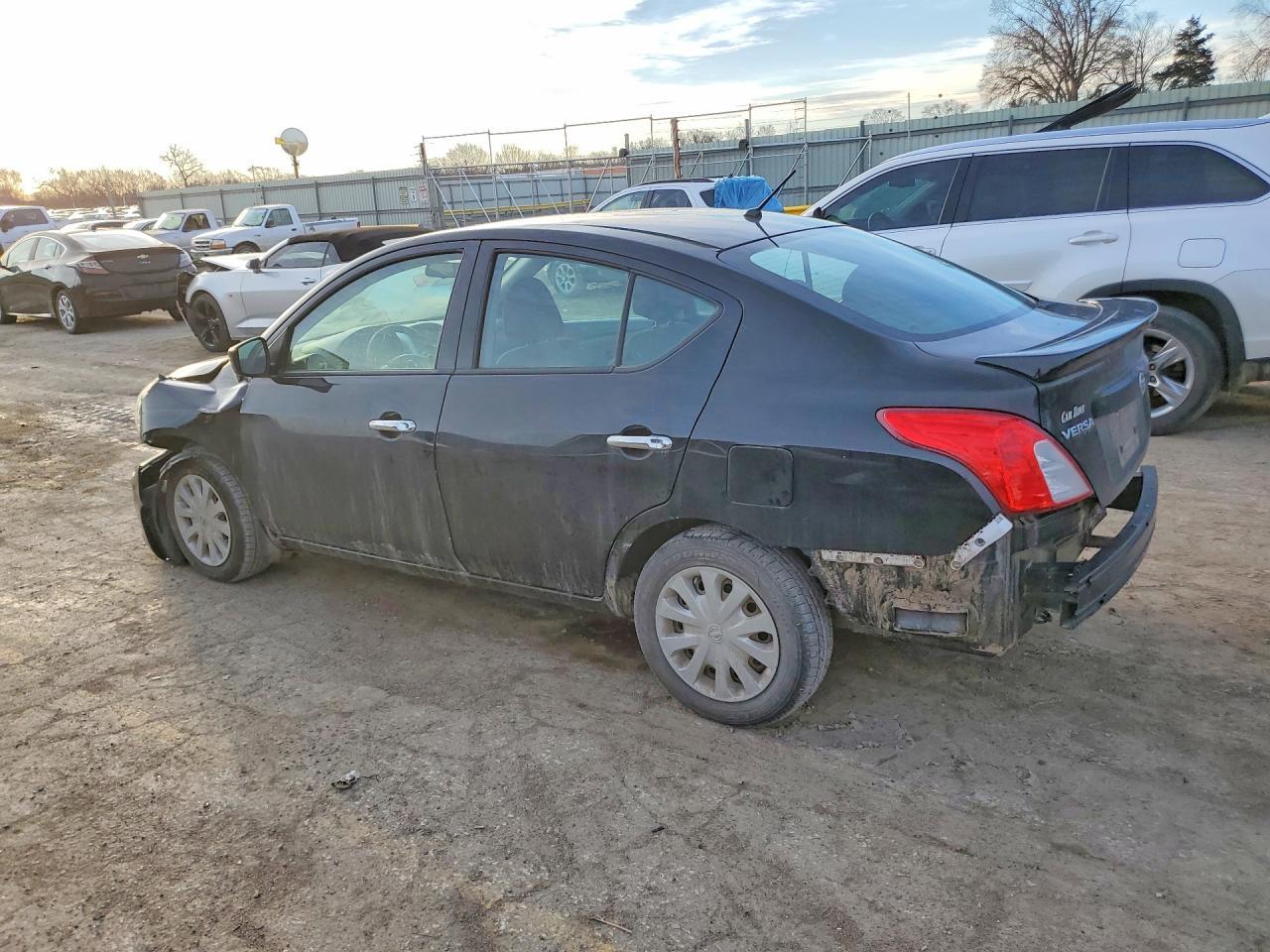 2018 NISSAN VERSA