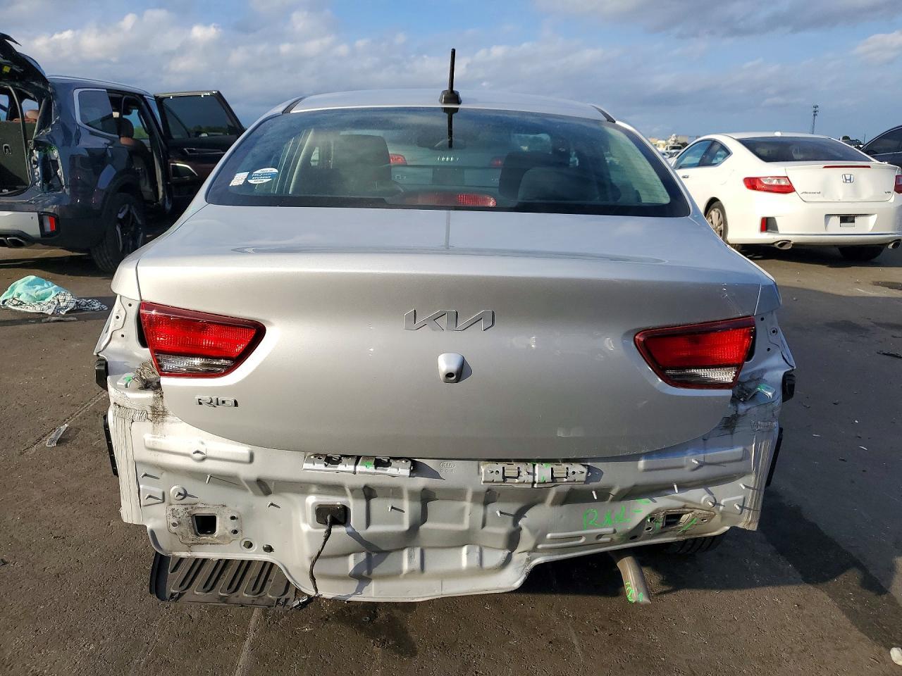 2022 KIA RIO