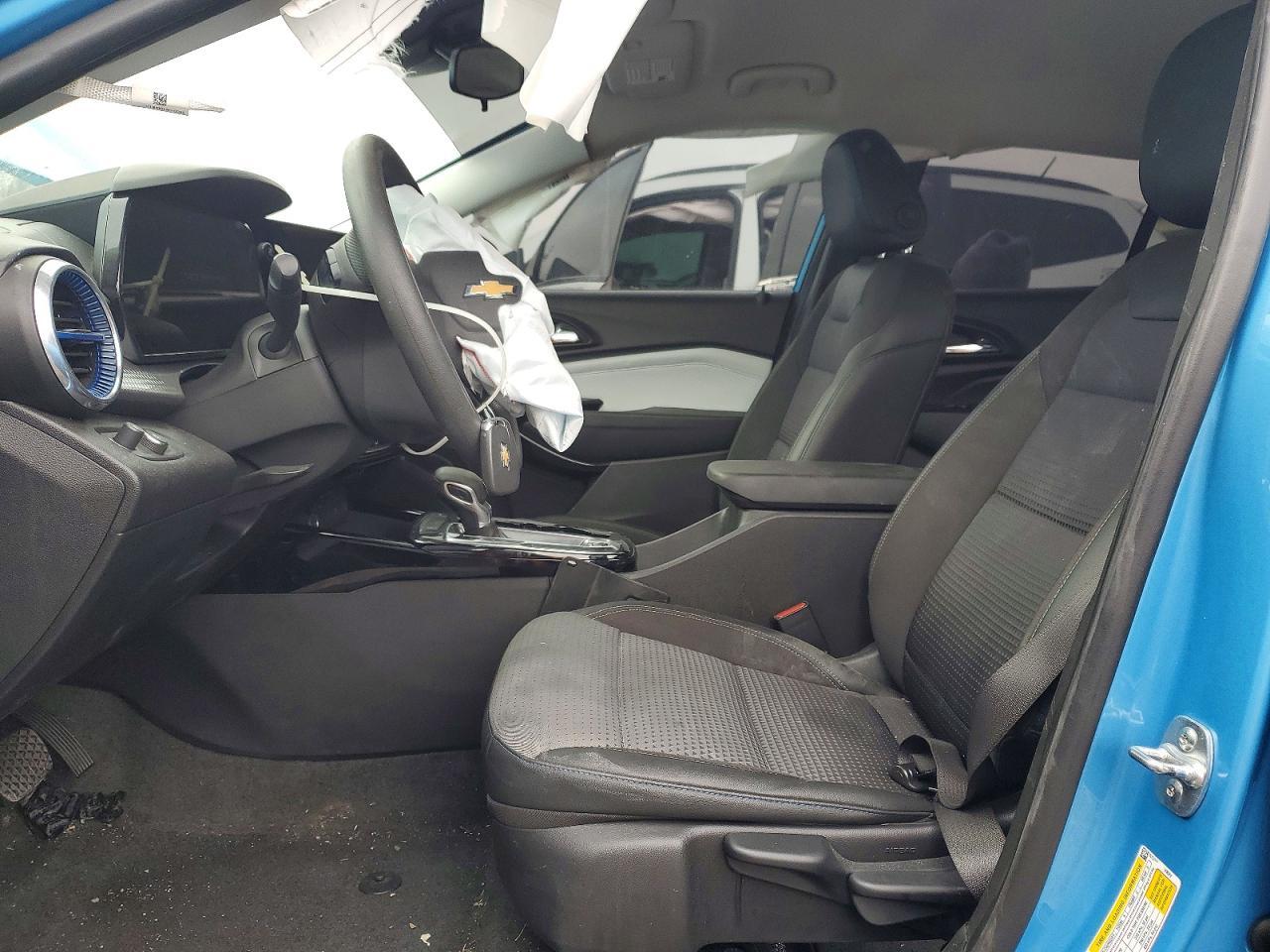 2025 CHEVROLET TRAX