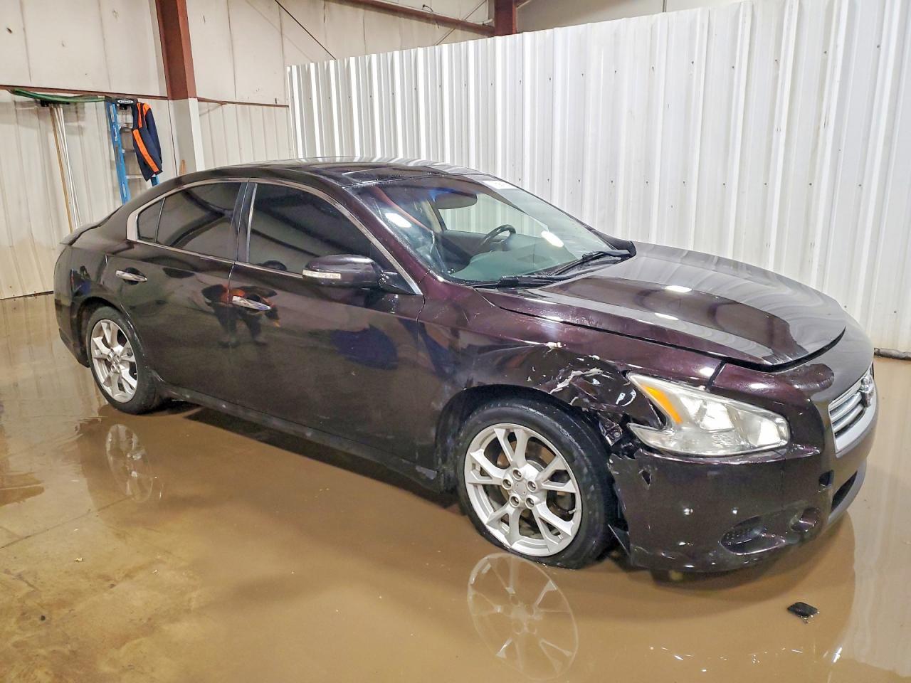 2014 NISSAN Maxima