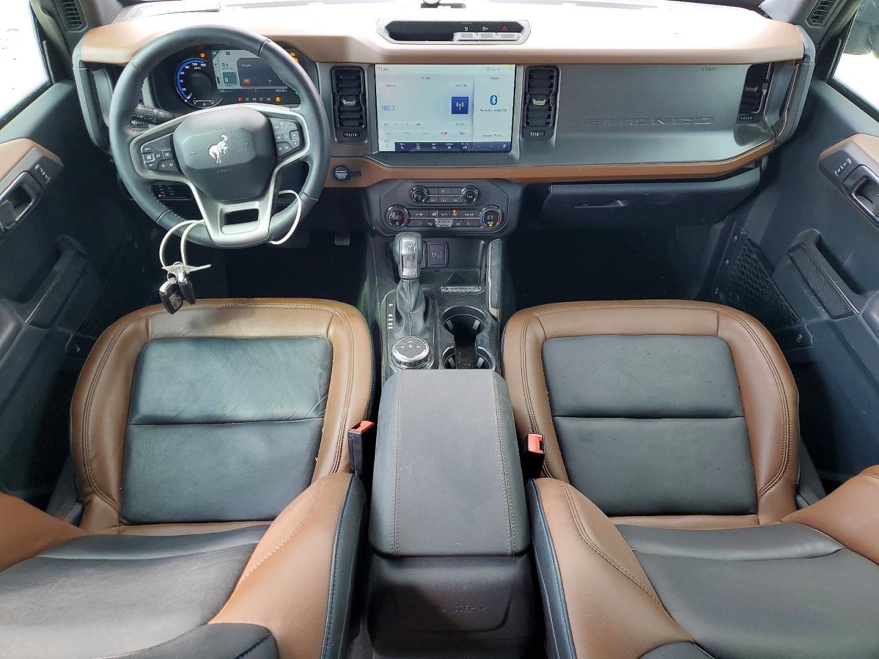 2024 FORD Bronco