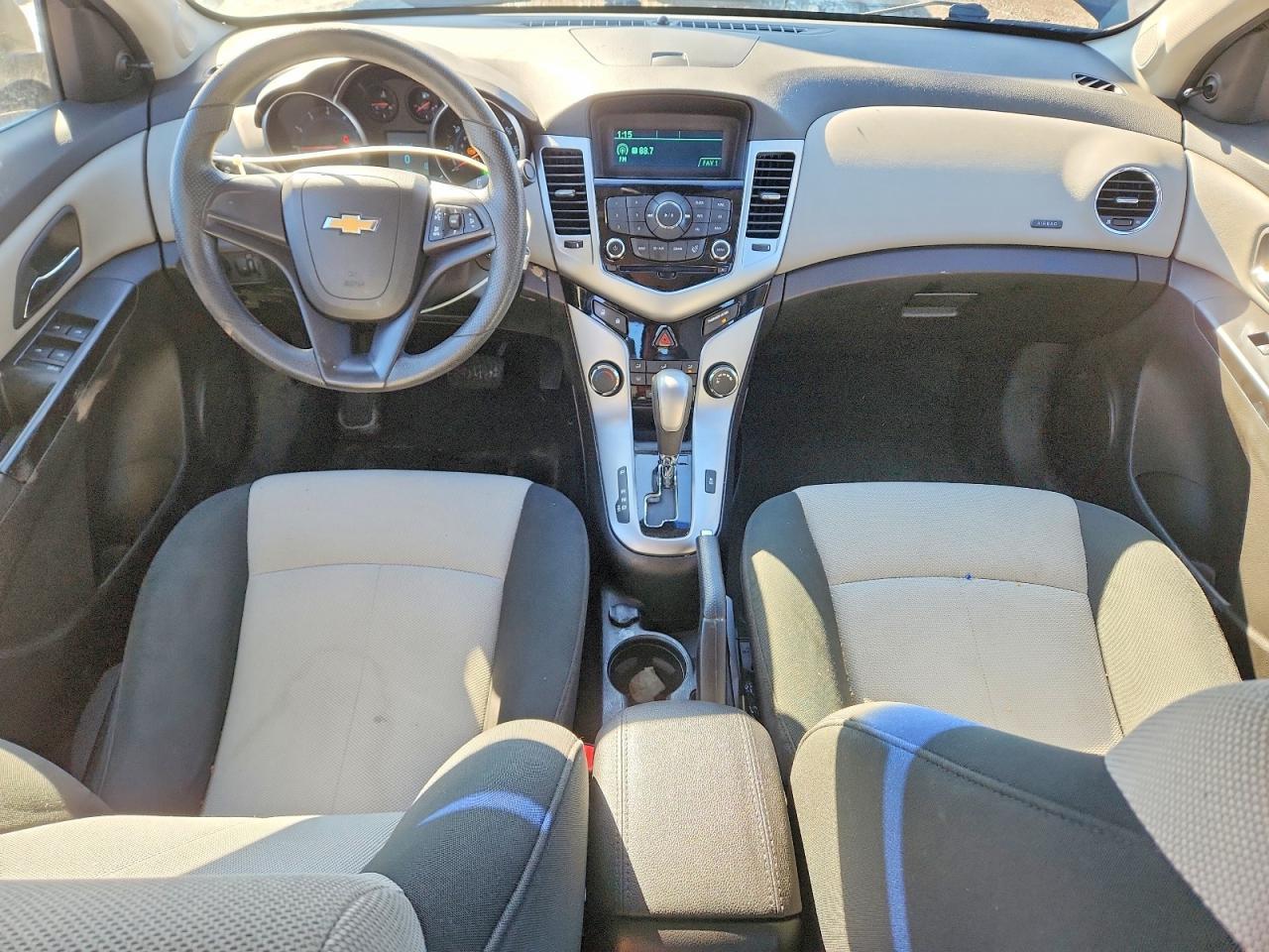 2011 CHEVROLET CRUZE