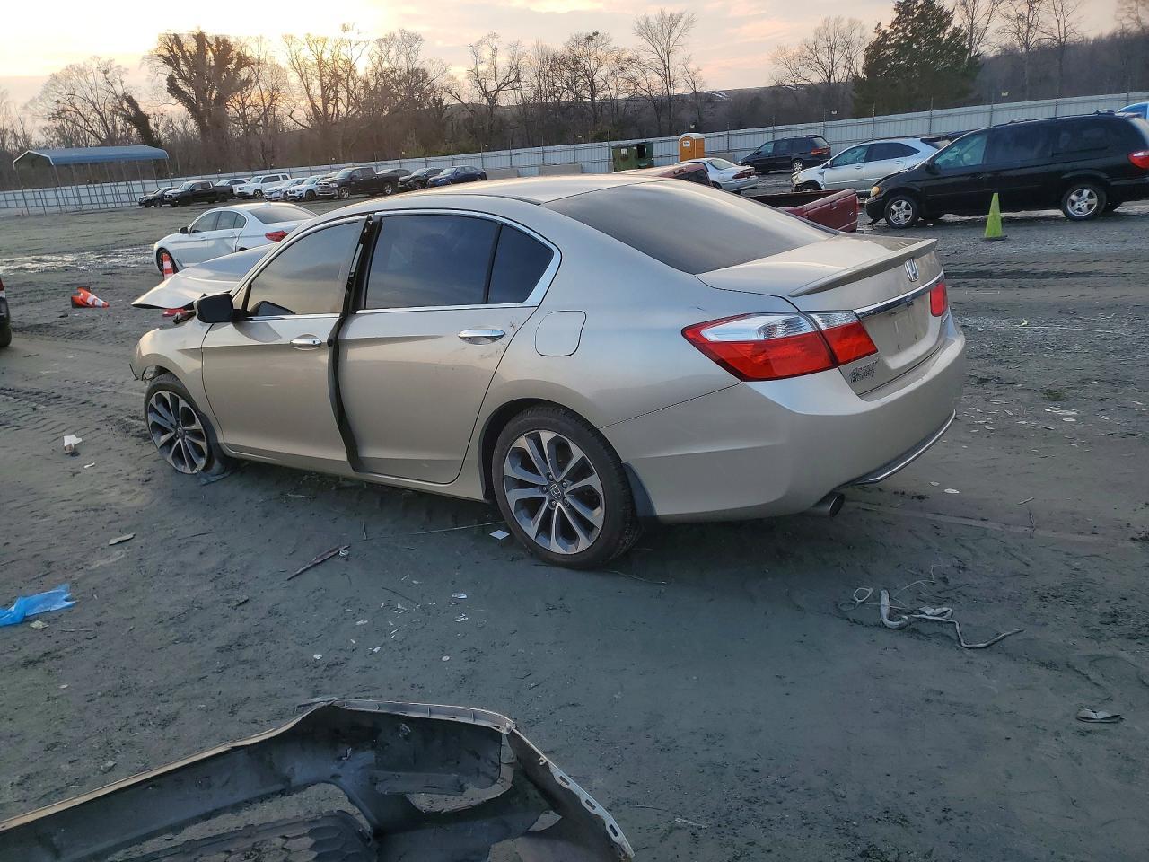 2015 HONDA ACCORD