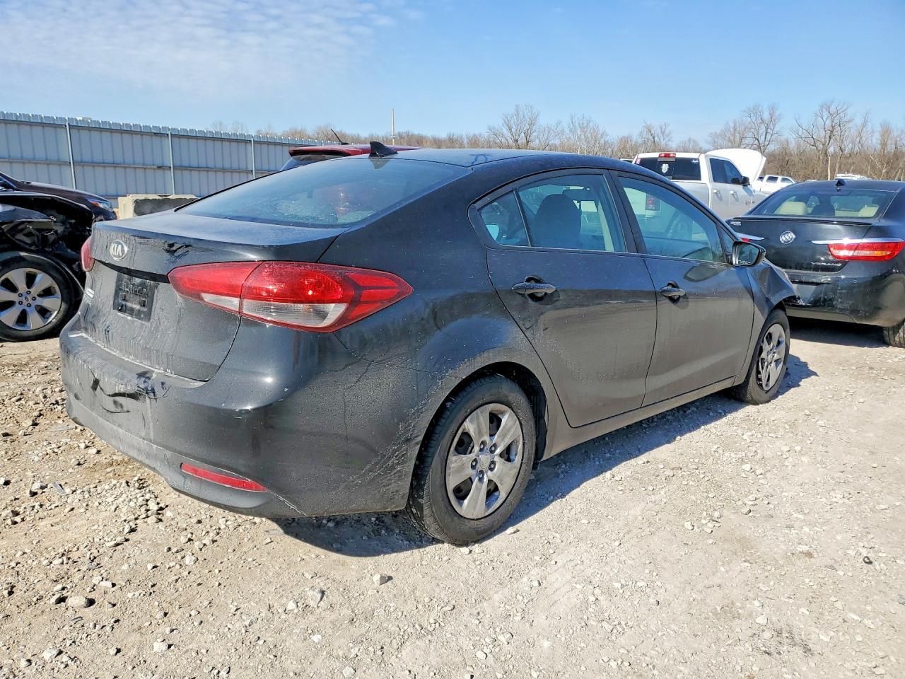 2017 KIA FORTE