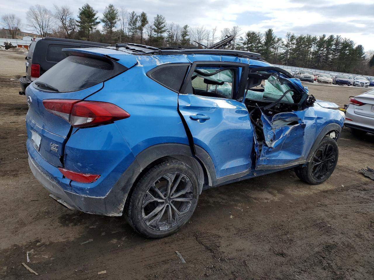2017 HYUNDAI TUCSON
