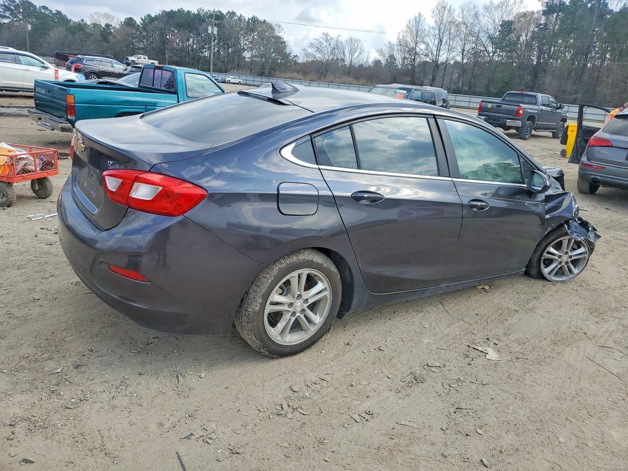 2017 CHEVROLET CRUZE