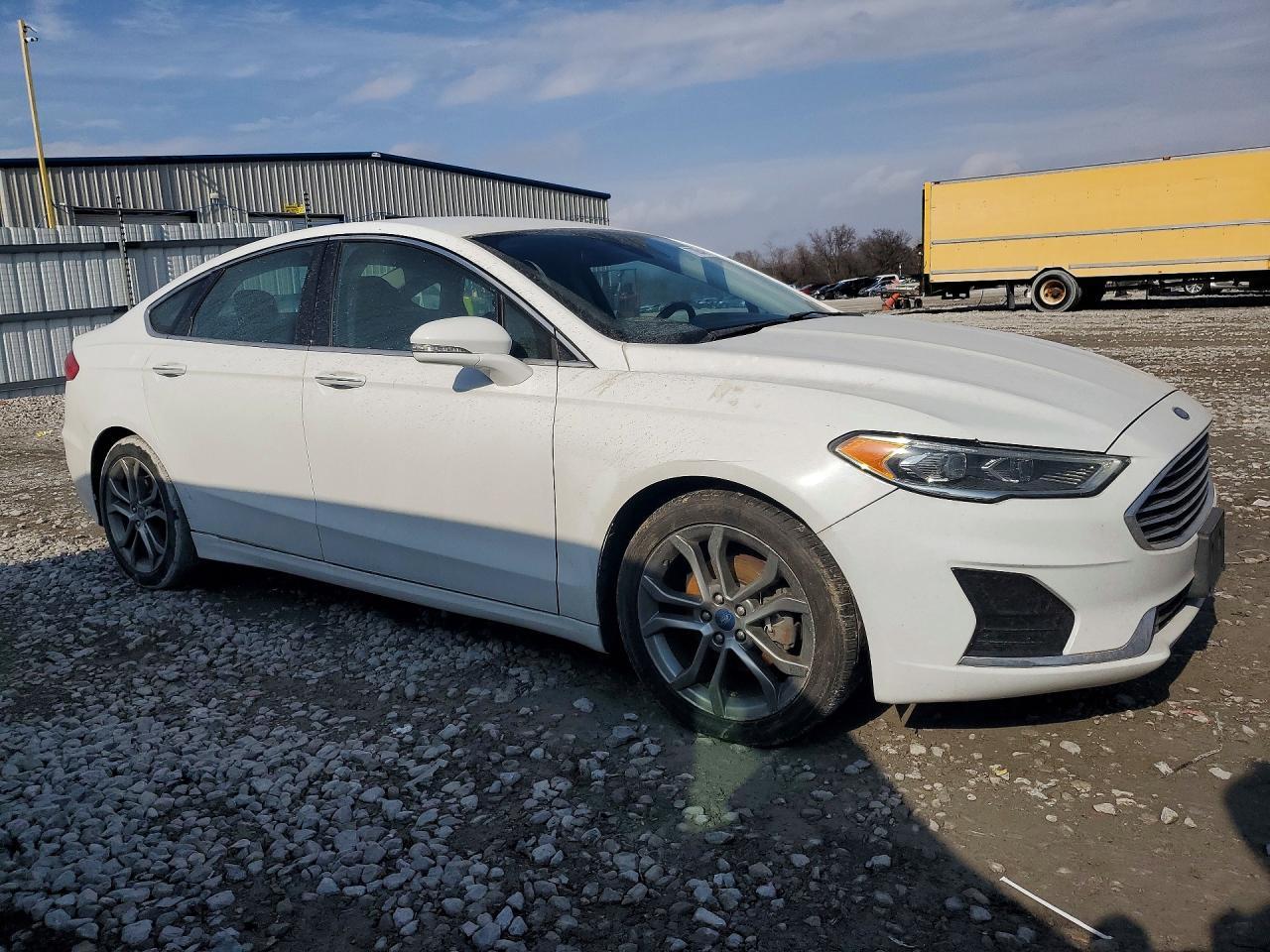 2019 FORD FUSION