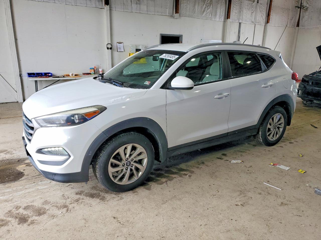 2016 HYUNDAI TUCSON