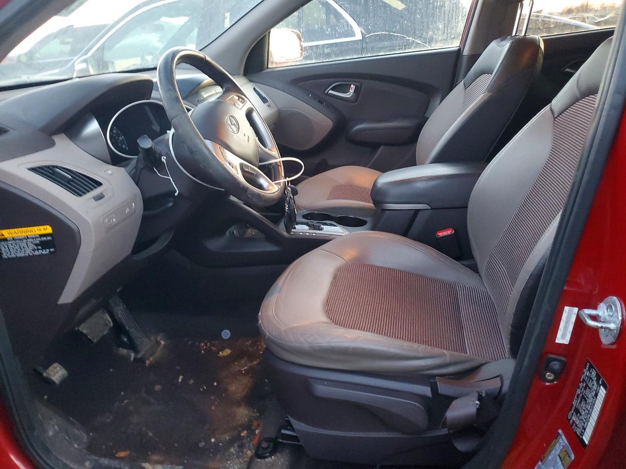 2011 HYUNDAI TUCSON