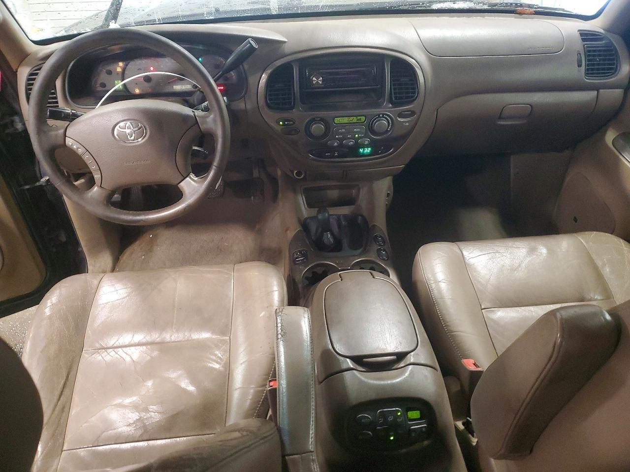 2003 TOYOTA Sequoia