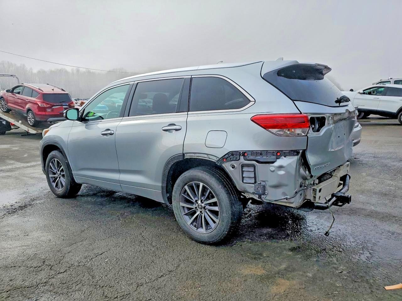 2017 TOYOTA HIGHLANDER