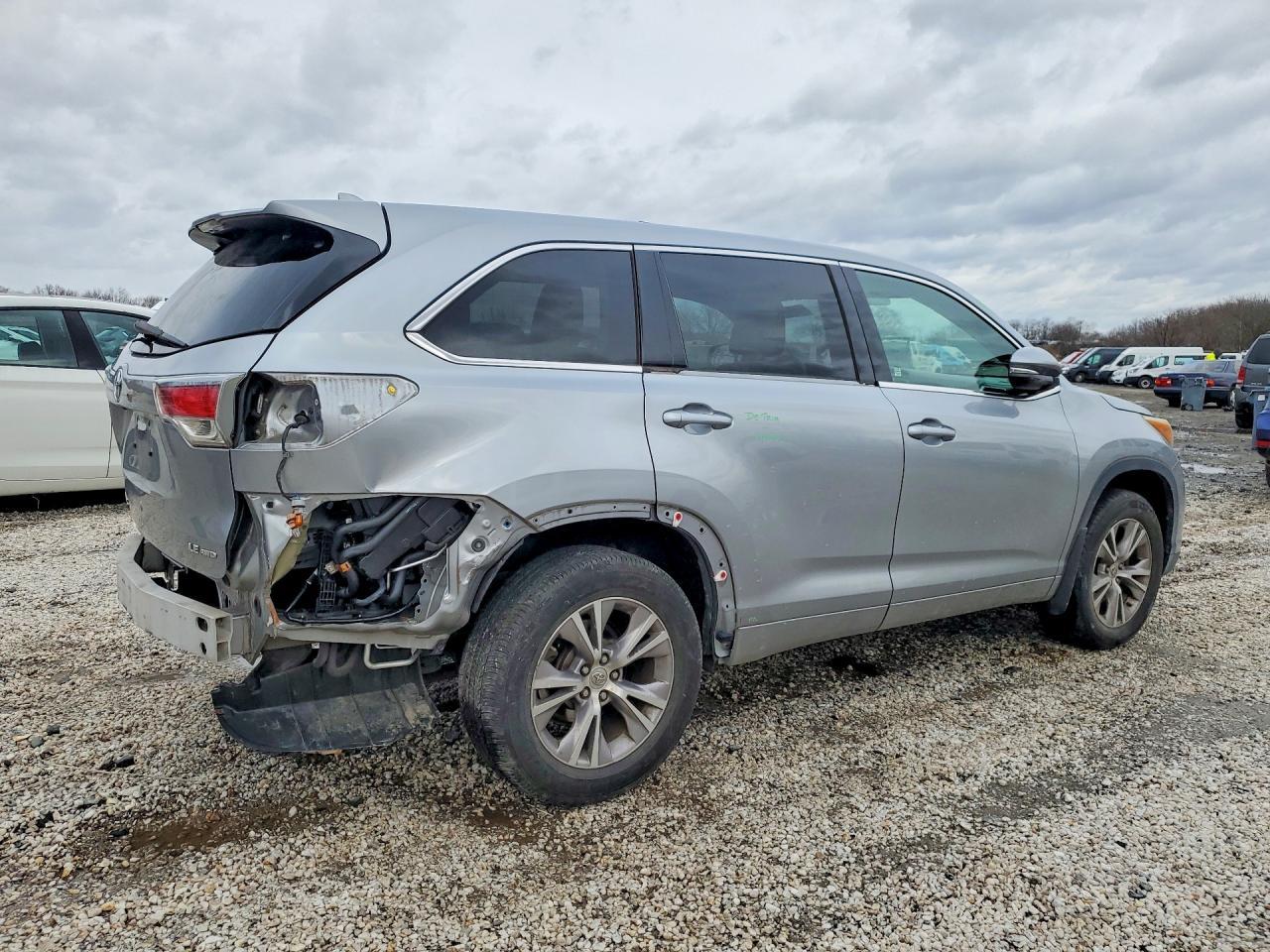 2015 TOYOTA HIGHLANDER