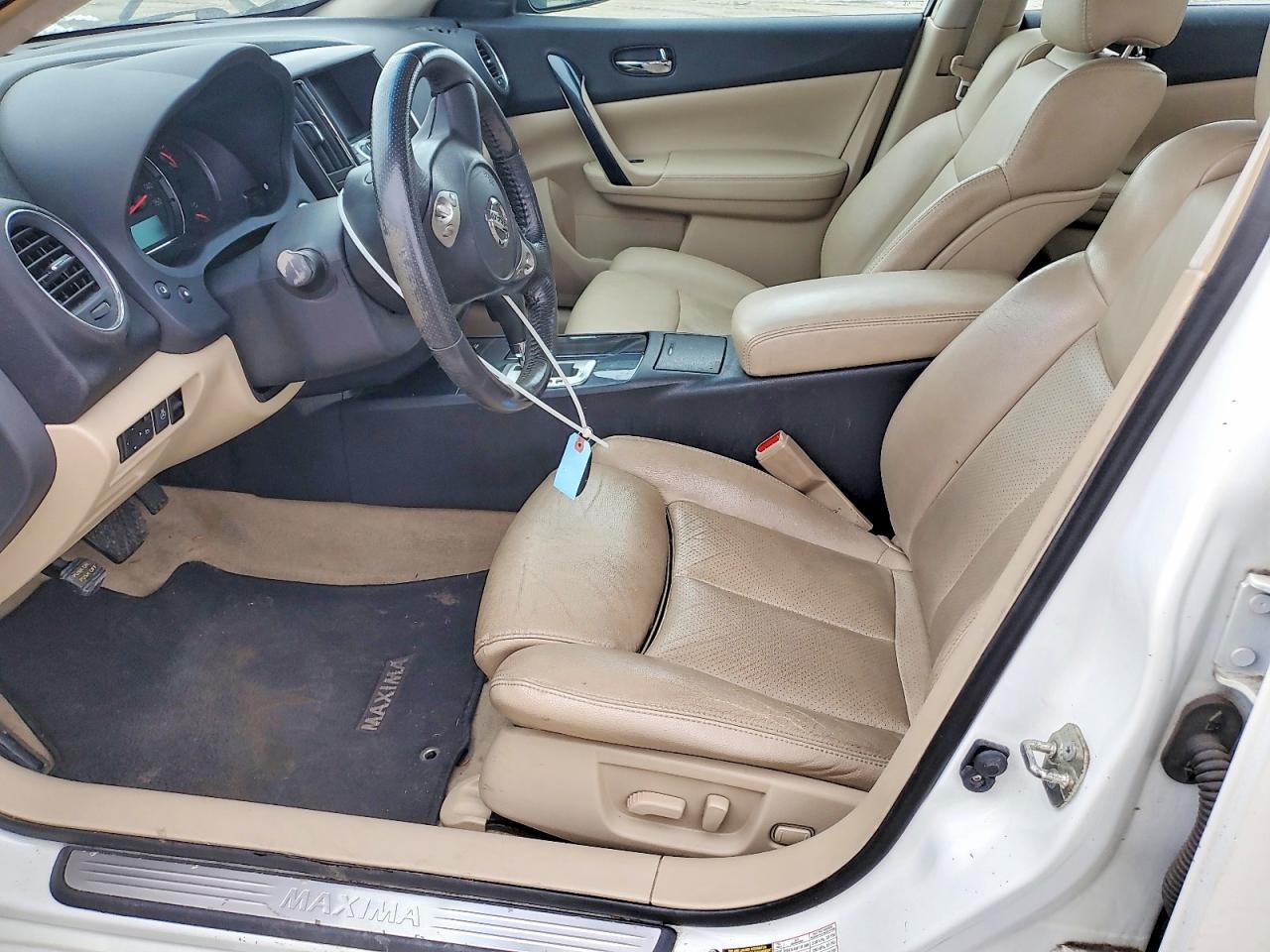 2014 NISSAN Maxima