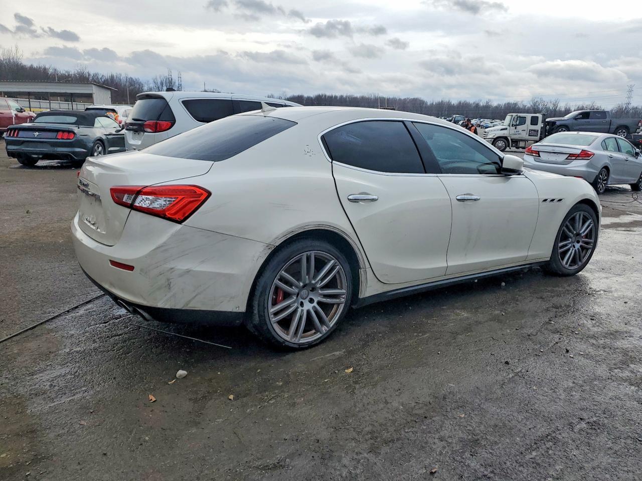 2016 MASERATI Ghibli