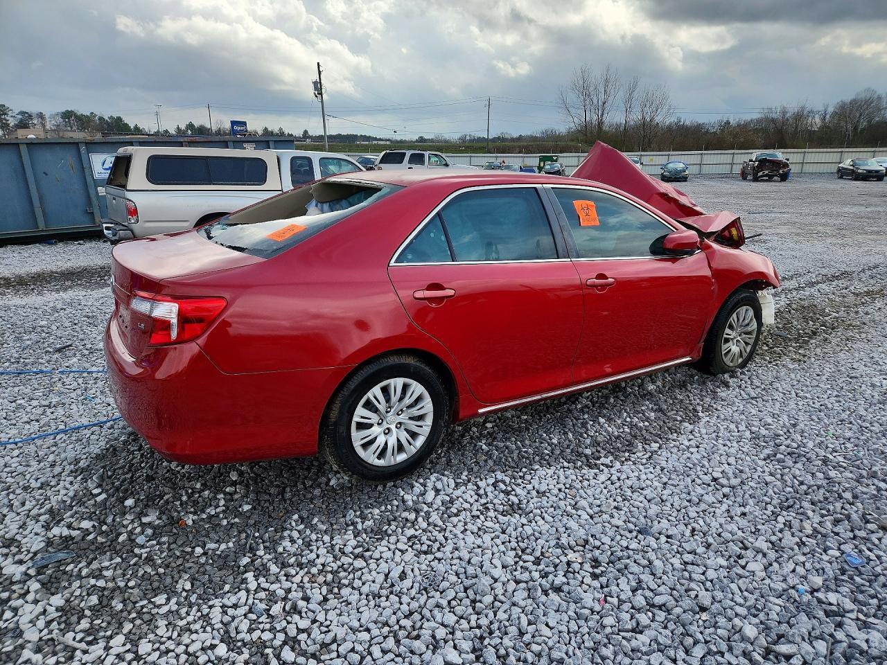 2014 TOYOTA CAMRY