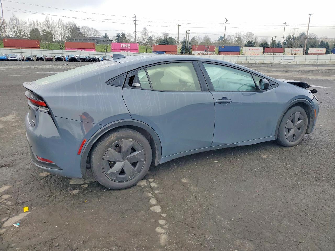 2024 TOYOTA PRIUS