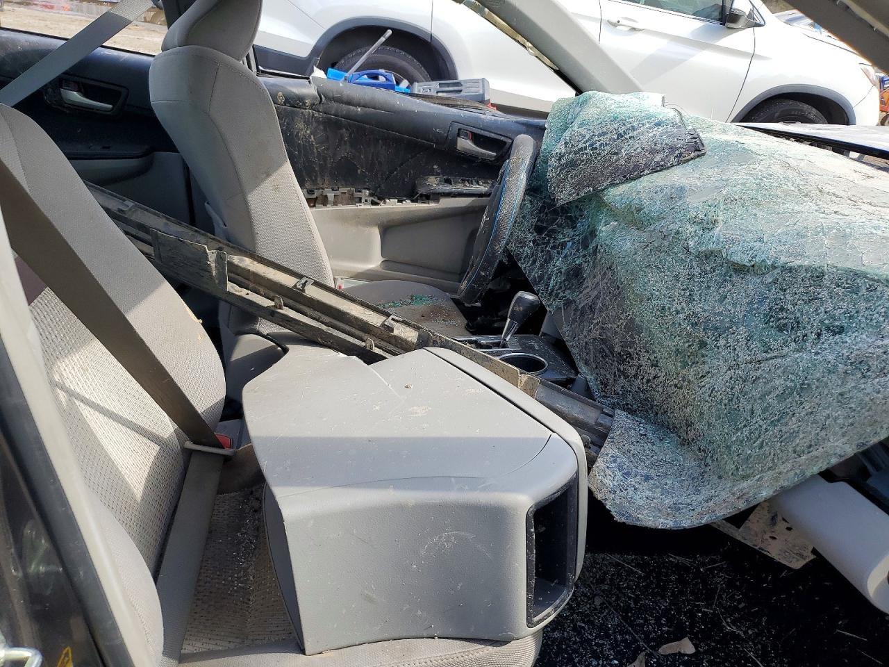 2013 TOYOTA CAMRY