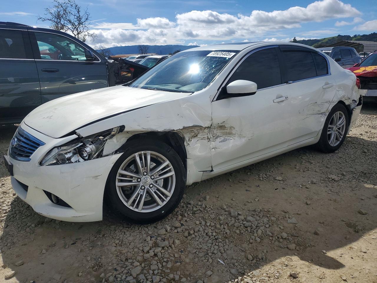 2013 INFINITI G37