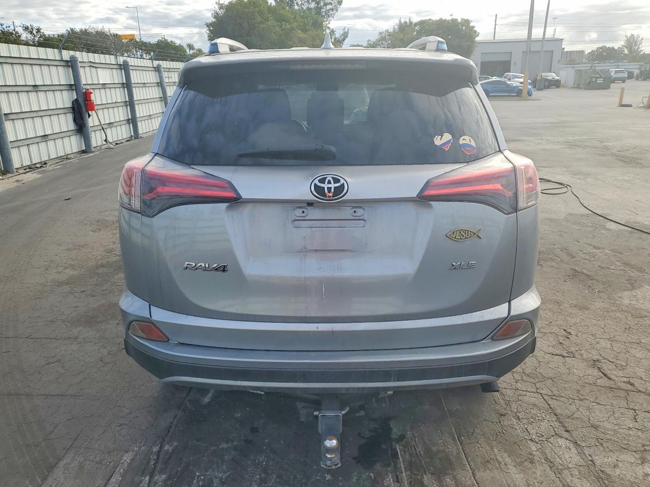 2018 TOYOTA RAV4