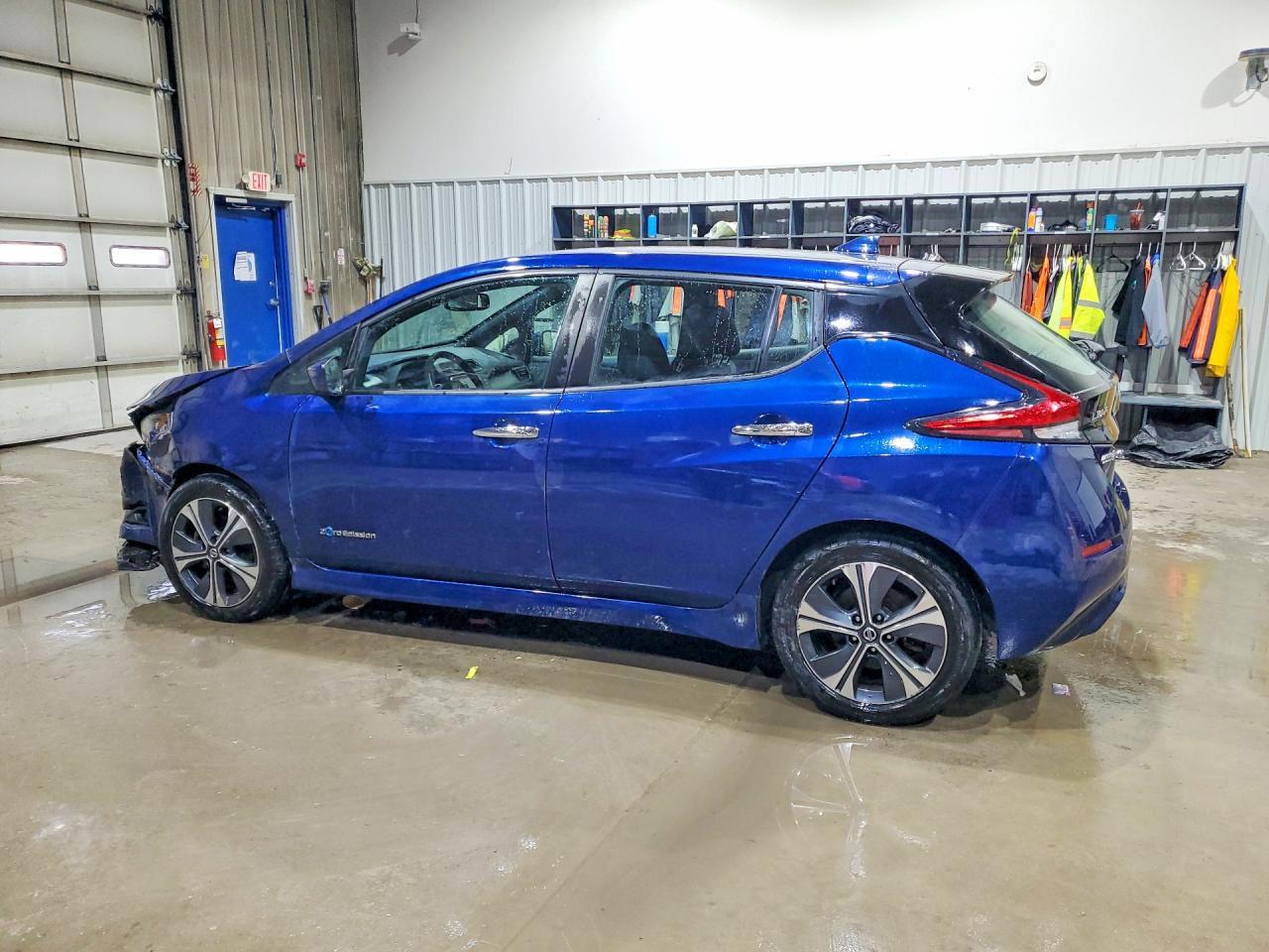 2019 NISSAN LEAF