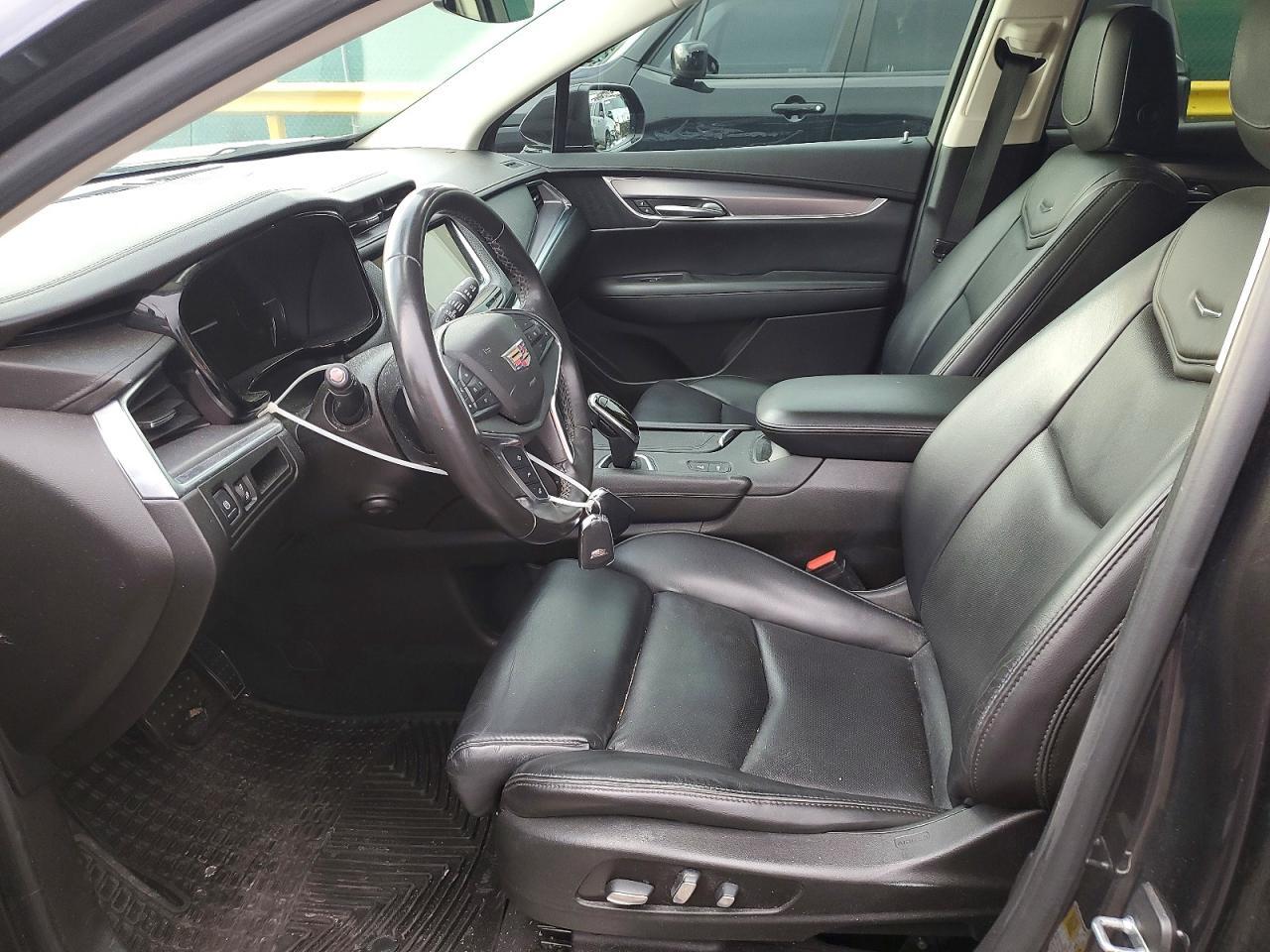 2017 CADILLAC XT5