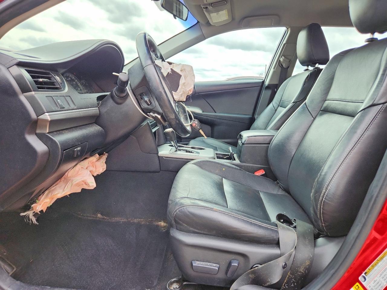2014 TOYOTA CAMRY