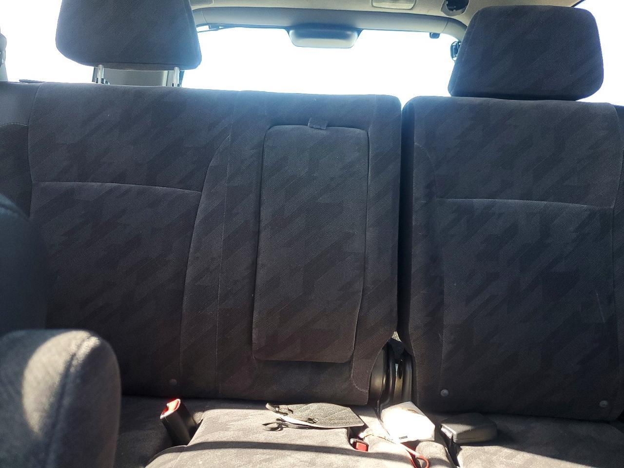 2004 HONDA CR-V