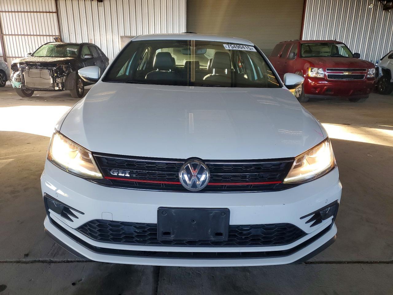 2018 VOLKSWAGEN JETTA