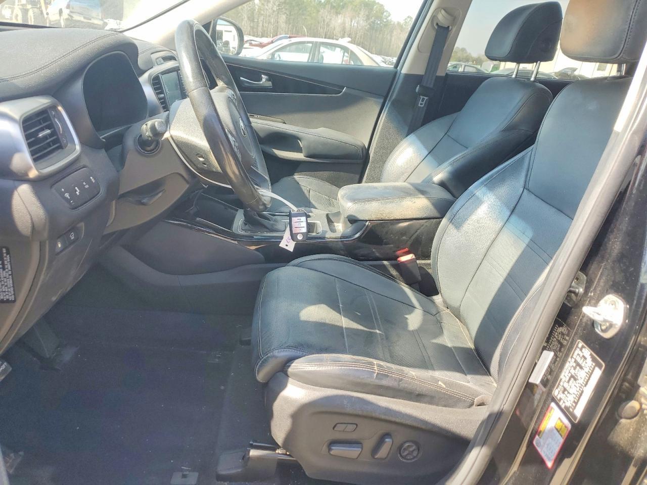 2017 KIA SORENTO