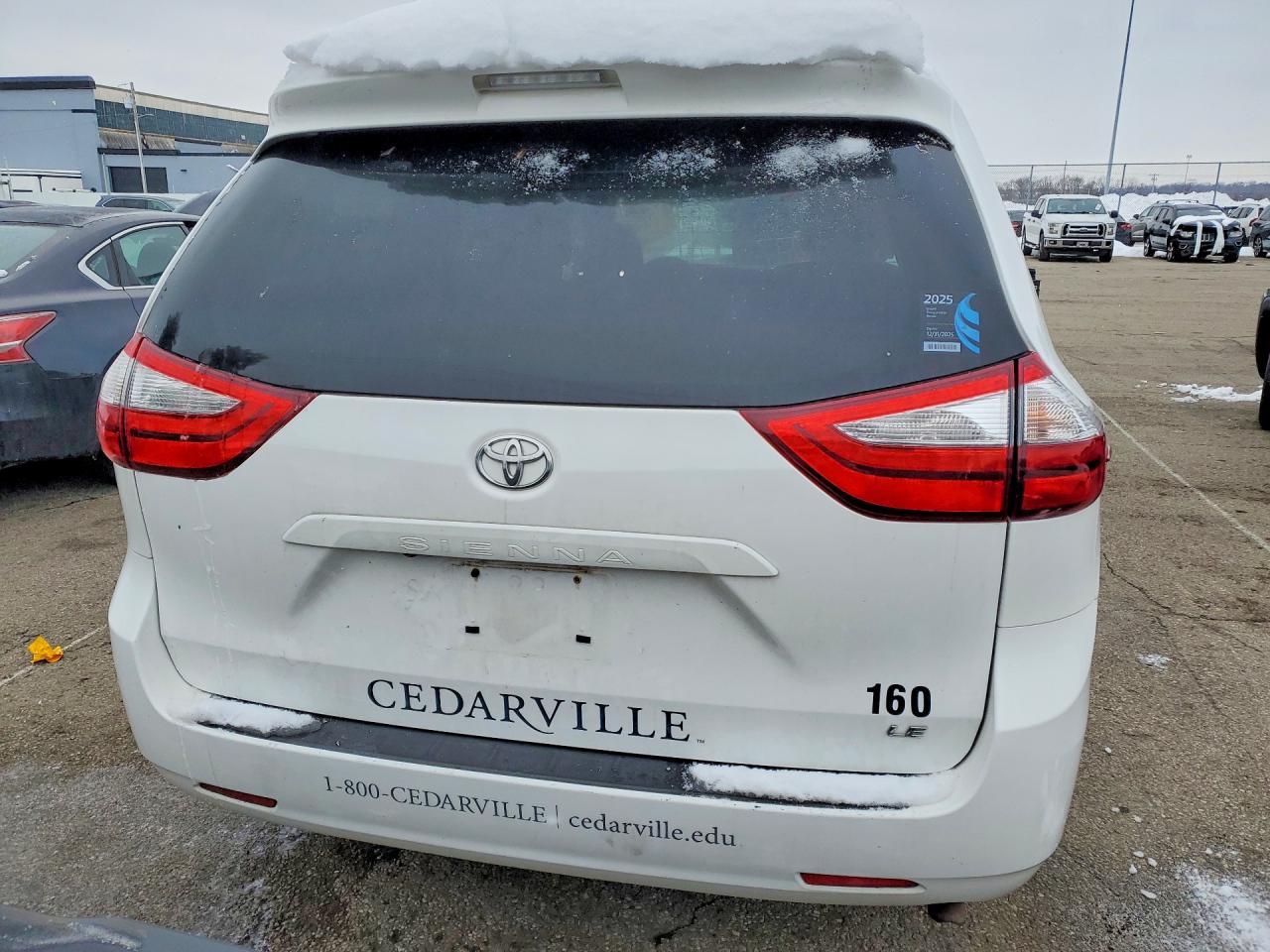 2016 TOYOTA SIENNA