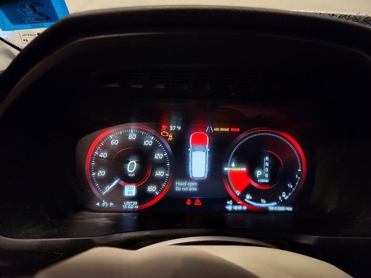 2016 VOLVO XC90
