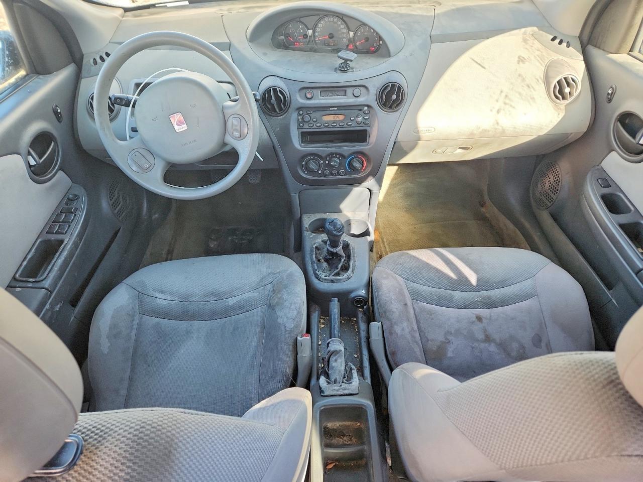 2003 SATURN Ion