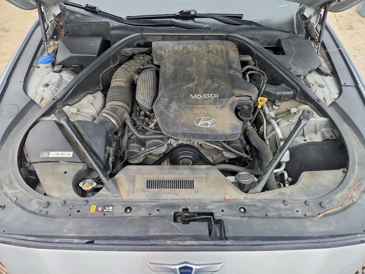 2015 HYUNDAI GENESIS