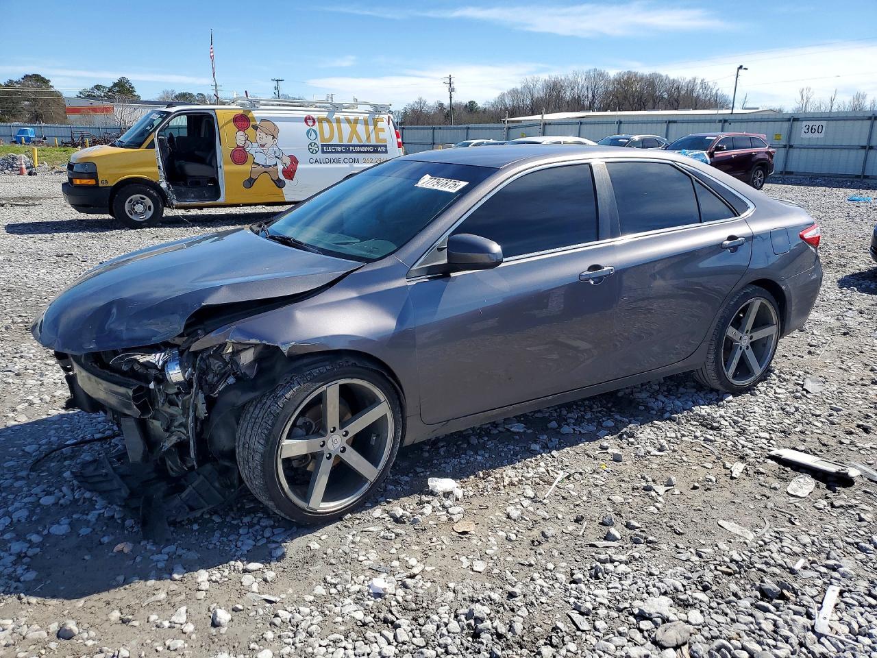 2017 TOYOTA CAMRY