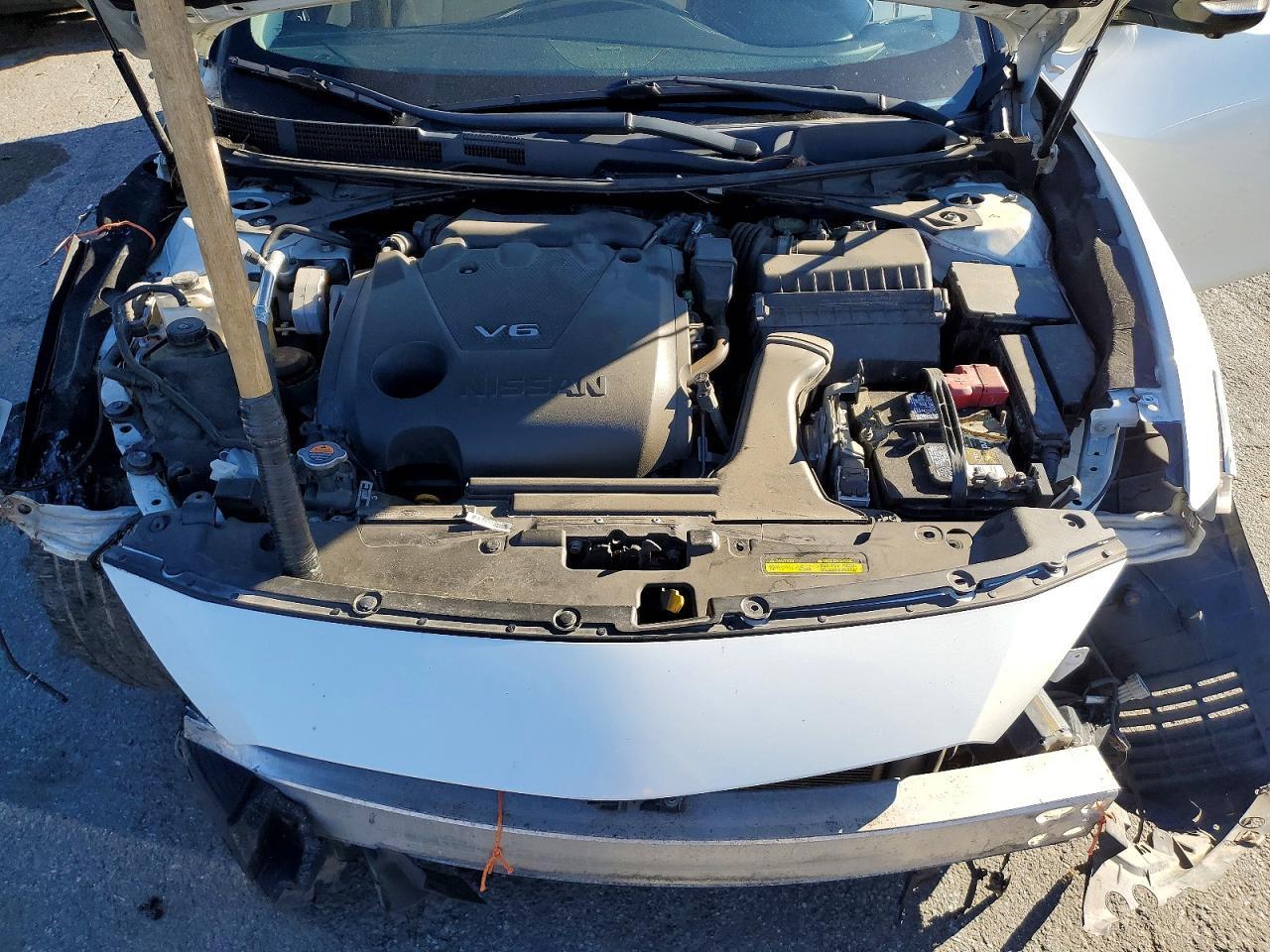 2017 NISSAN Maxima