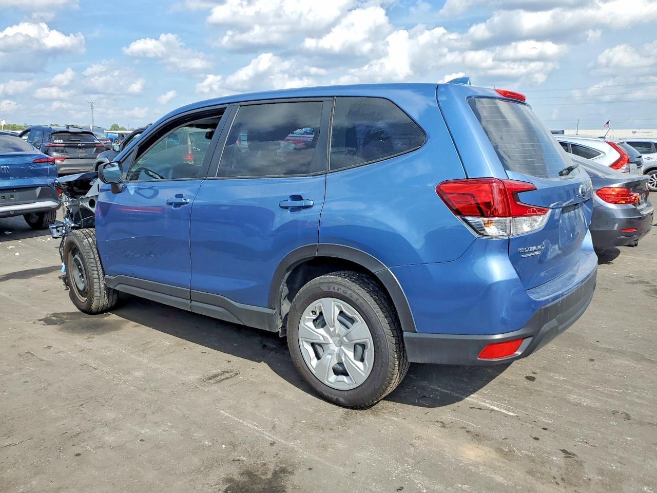 2023 SUBARU FORESTER