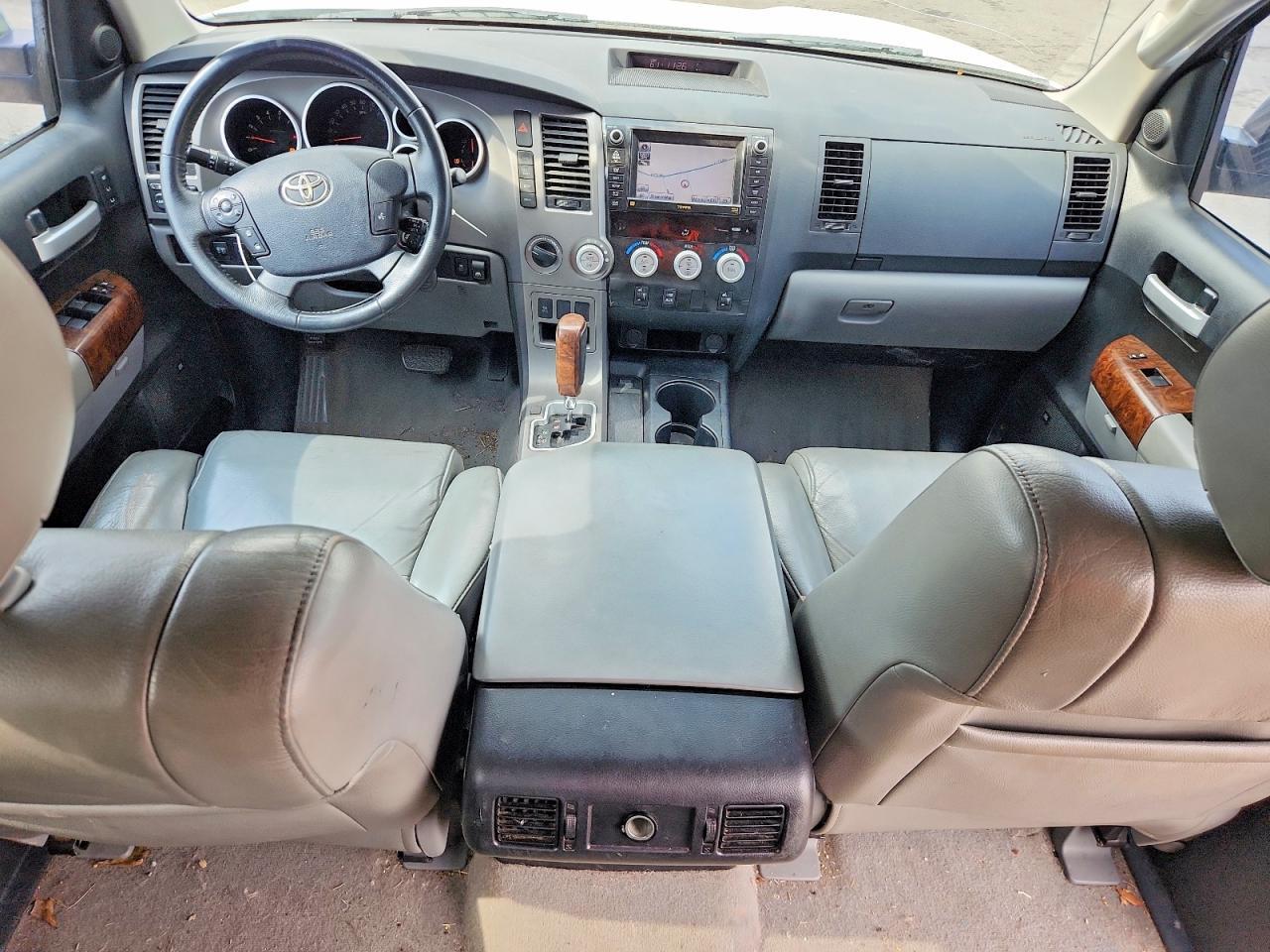 2011 TOYOTA TUNDRA