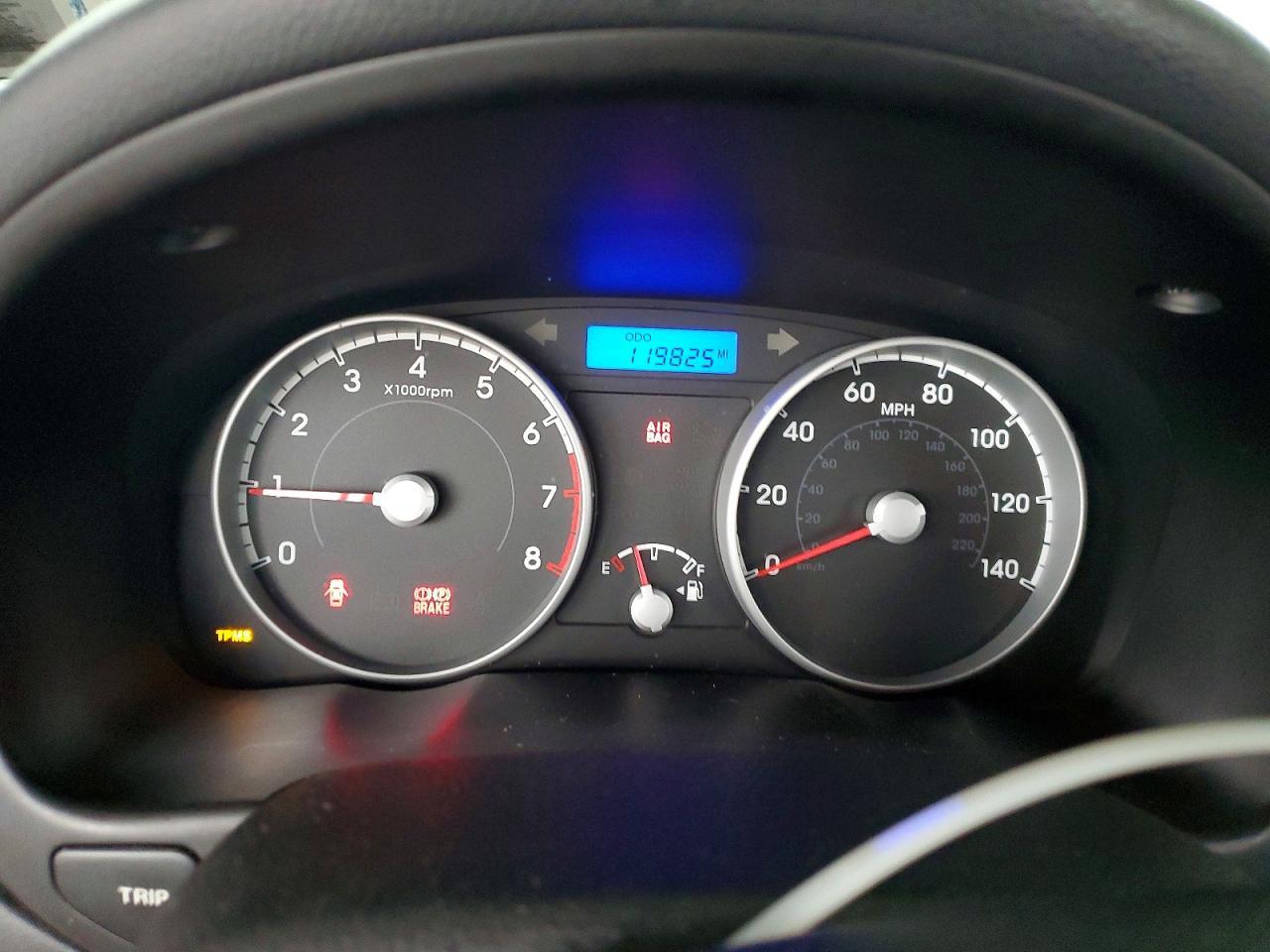 2010 HYUNDAI ACCENT