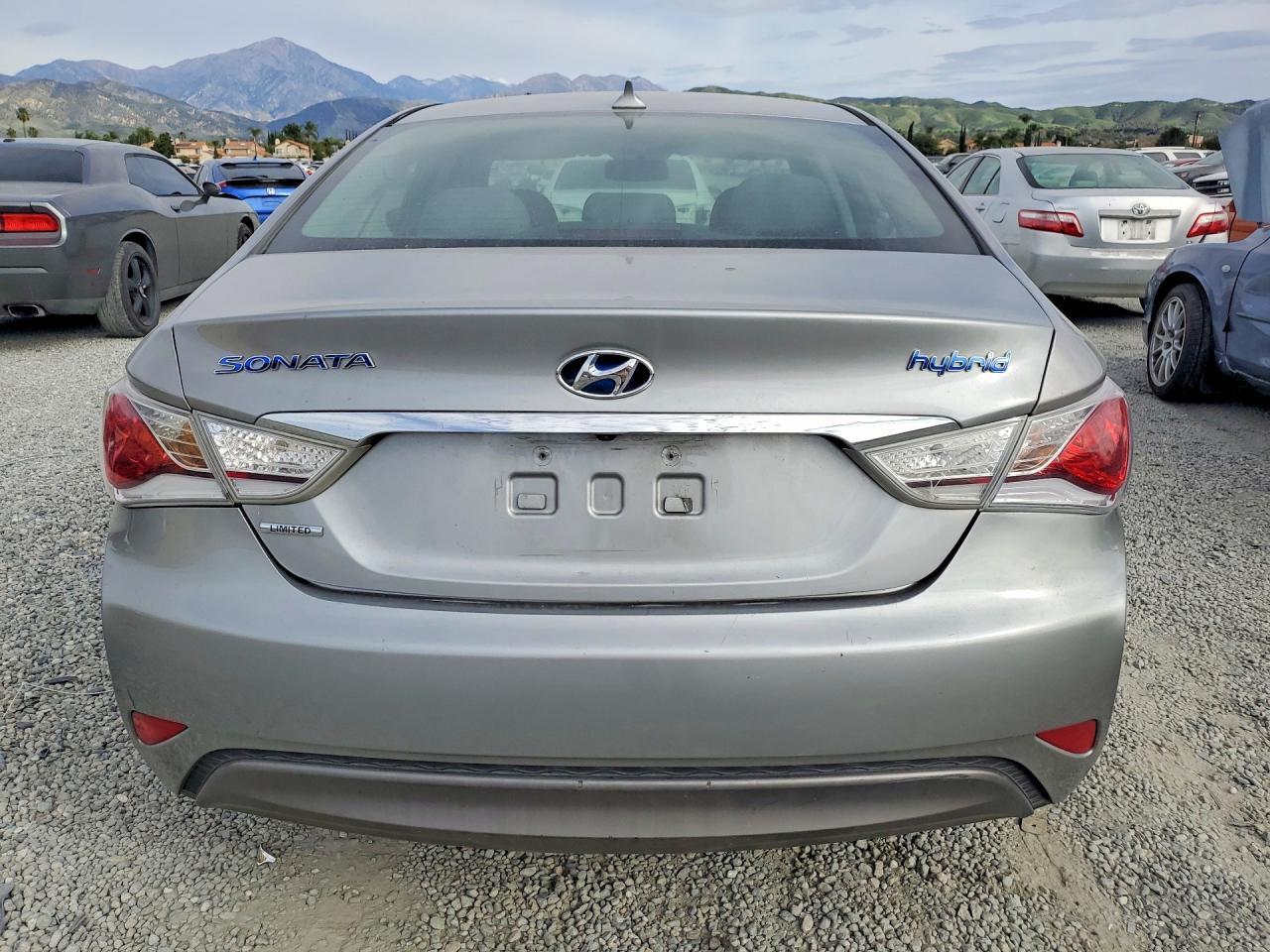 2013 HYUNDAI SONATA