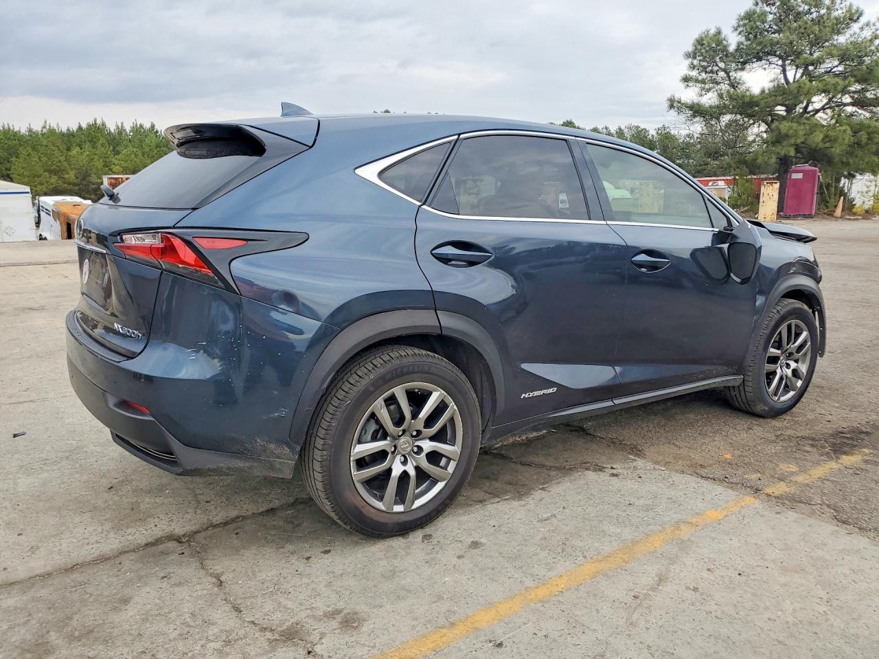 2015 LEXUS NX 300H