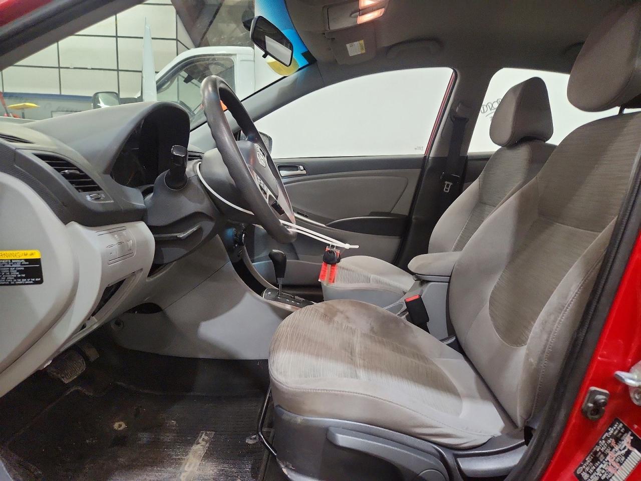 2016 HYUNDAI ACCENT